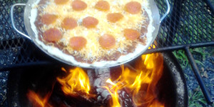 pizzcampfire